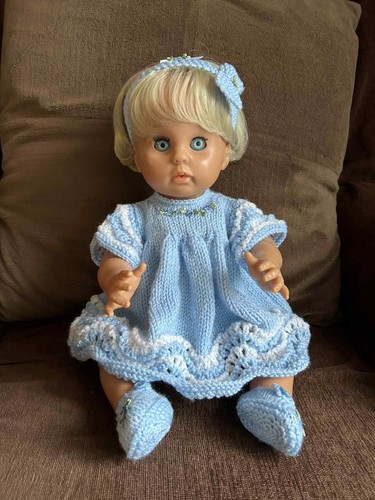 New knitted dolls outfits - new,